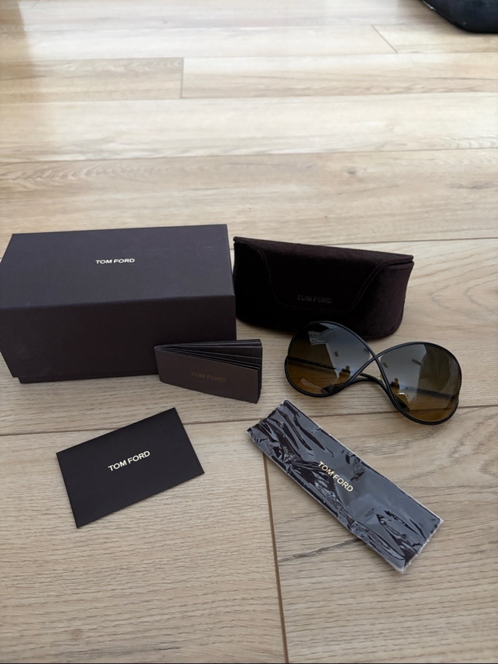 Tom Ford Brown Gradient Oversized Ladies Sunglasses with Accessories